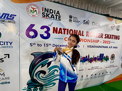 Myra Arora winning double gold at National Roller Skating Championship