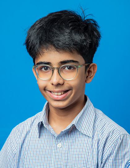 Om Mandloi won Gold award at Queen's Commonwealth Essay Competition